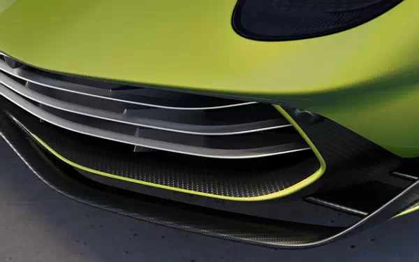   Aston Martin Valhalla - 2025
