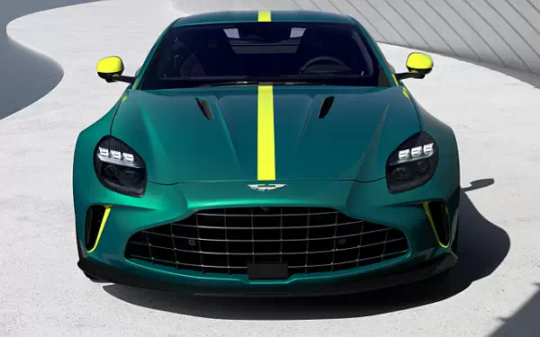   Aston Martin Vantage AMV24 - 2024