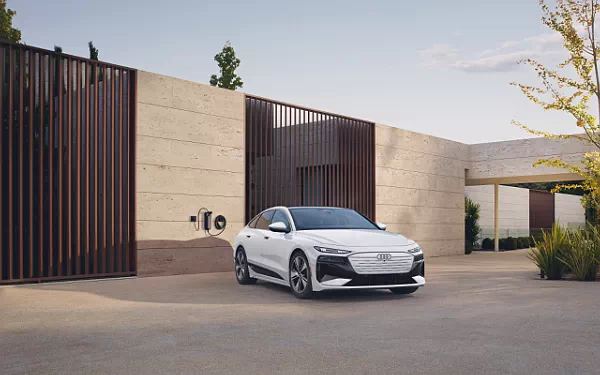   Audi A6 Sportback e-tron US-spec - 2025