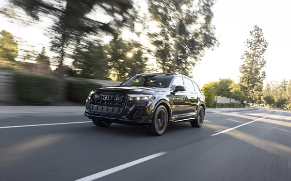   Audi Q7 55 TFSI quattro (Tamarind Brown Metallic) US-spec - 2025