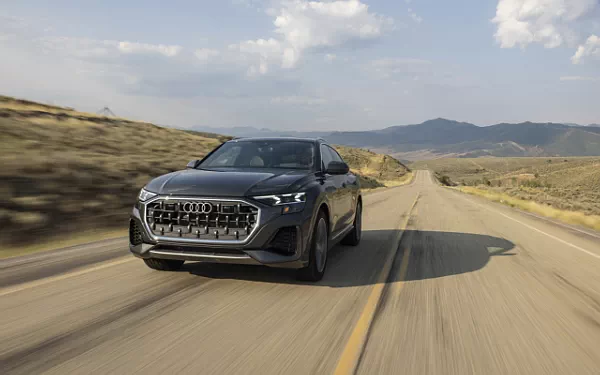   Audi Q8 55 TFSI quattro (Samurai Grey Metallic) US-spec - 2025