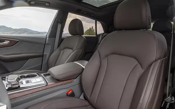   Audi Q8 55 TFSI quattro (Samurai Grey Metallic) US-spec - 2025