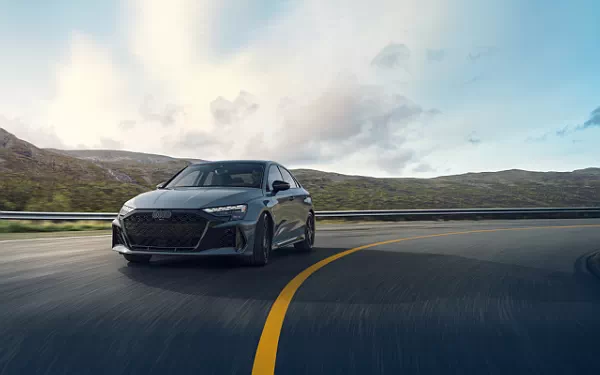  Audi RS3 Sedan US-spec - 2025