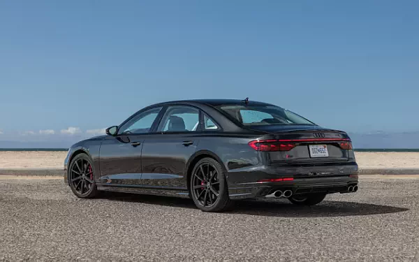   Audi S8 US-spec - 2022