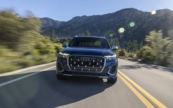   Audi SQ7 TFSI (Ascari Blue Metallic) US-spec - 2025
