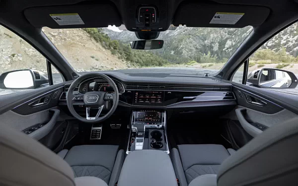   Audi SQ7 TFSI (Ascari Blue Metallic) US-spec - 2025