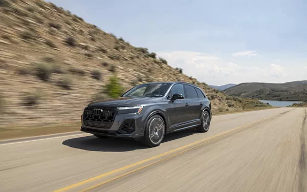   Audi SQ7 TFSI Black Optic Package (Daytona Grey) US-spec - 2025