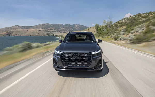   Audi SQ7 TFSI Black Optic Package (Daytona Grey) US-spec - 2025
