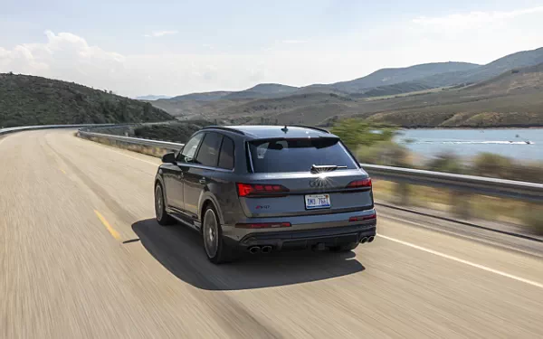   Audi SQ7 TFSI Black Optic Package (Daytona Grey) US-spec - 2025