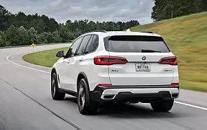   BMW X5 xDrive30d US-spec - 2018