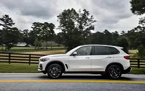   BMW X5 xDrive30d US-spec - 2018