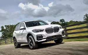   BMW X5 xDrive30d US-spec - 2018