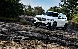   BMW X5 xDrive30d US-spec - 2018