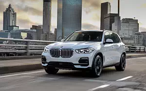   BMW X5 xDrive30d US-spec - 2018