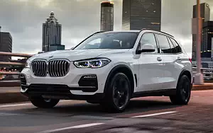   BMW X5 xDrive30d US-spec - 2018
