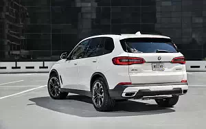   BMW X5 xDrive30d US-spec - 2018