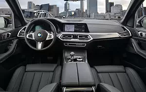   BMW X5 xDrive30d US-spec - 2018