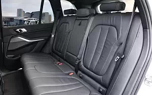   BMW X5 xDrive30d US-spec - 2018