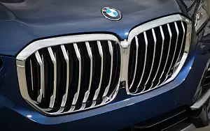   BMW X5 xDrive40i xLine US-spec - 2018
