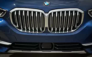   BMW X5 xDrive40i xLine US-spec - 2018