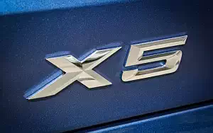   BMW X5 xDrive40i xLine US-spec - 2018