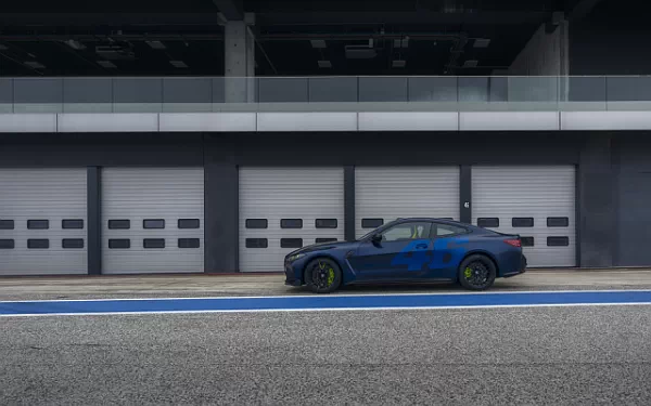   BMW M4 CS Edition VR46 - 2025