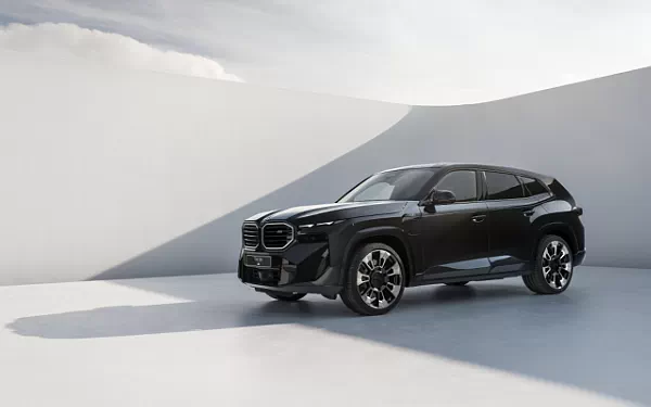   BMW XM (Black) - 2023
