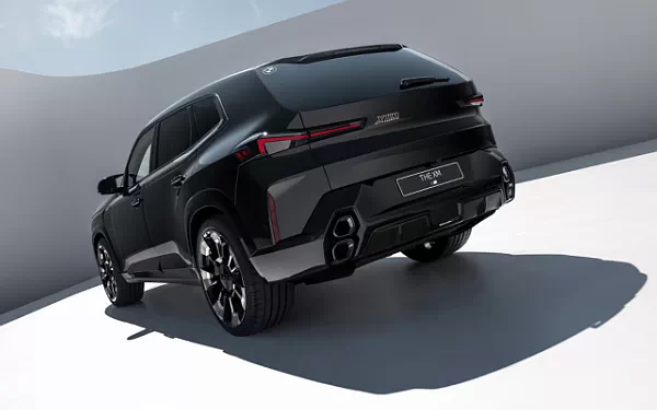   BMW XM (Black) - 2023