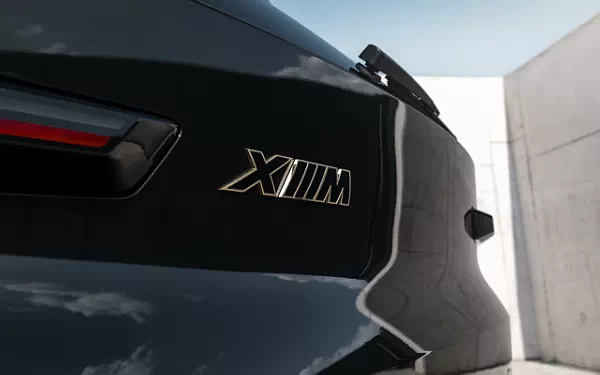   BMW XM (Black) - 2023