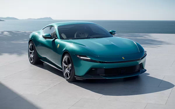   Ferrari Amalfi (Verde Costiera) - 2025