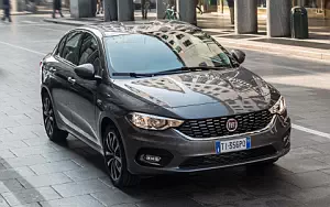   Fiat Tipo - 2015