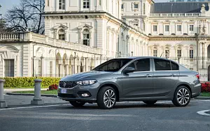  Fiat Tipo - 2015
