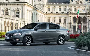   Fiat Tipo - 2015