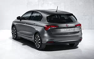   Fiat Tipo 5-door - 2016