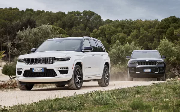   Jeep Grand Cherokee Summit Reserve 4xe EU-spec - 2023