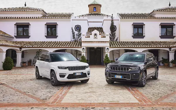   Jeep Grand Cherokee Summit Reserve 4xe EU-spec - 2023