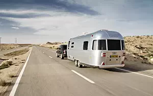   Range Rover and Airstream - 2013