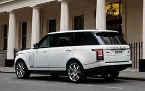   Range Rover Autobiography Black Long Wheelbase UK-spec - 2014