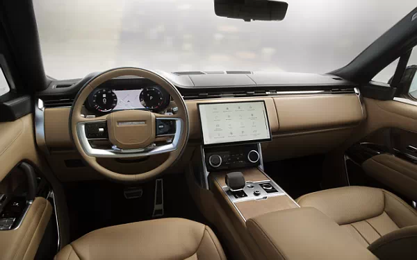   Range Rover SE P400 LWB US-spec - 2022