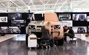   Land Rover Defender 90 D240 SE Urban Pack - 2020