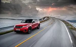   Range Rover Velar R-Dynamic D300 HSE Black Pack - 2017