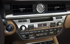   Lexus ES 300h CA-spec - 2016