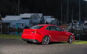   Lexus IS 200t F SPORT CA-spec - 2017