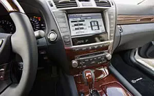   Lexus LS 460 L AWD CA-spec - 2010