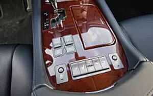   Lexus LS 600h L CA-spec - 2010