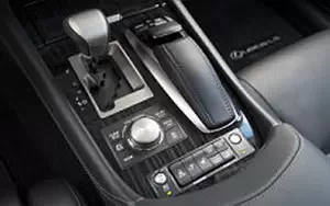   Lexus LS 600h L CA-spec - 2013