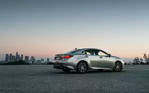   Lexus ES 350 US-spec - 2015