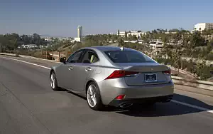   Lexus IS 200t US-spec - 2016