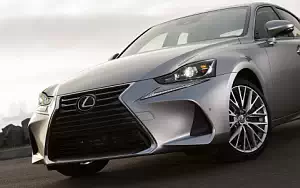   Lexus IS 200t US-spec - 2016