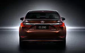   Lexus ES 200 - 2015